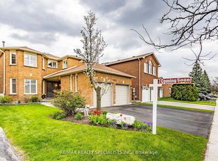 6363 Osprey Blvd, Mississauga, ON L5N 6G7