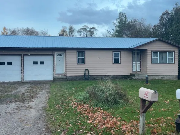82 Clark St, Moira, NY 12957