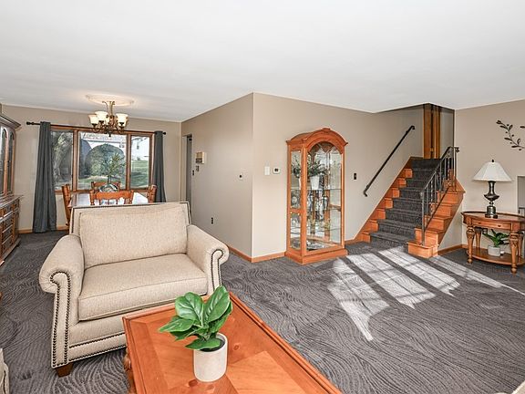4th image of 4960 Patricia Dr