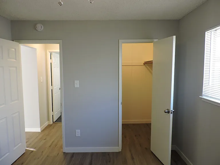 2722 U St #8 — Photo 9