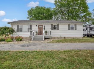 9650 S Prairie Rd, Red Bud, IL 62278