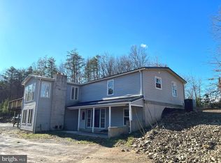 710 Echo Ln, Berkeley Springs, WV 25411