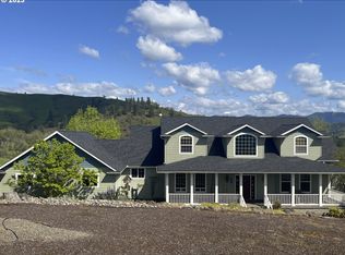 350 Temple Brown Rd, Roseburg, OR 97470