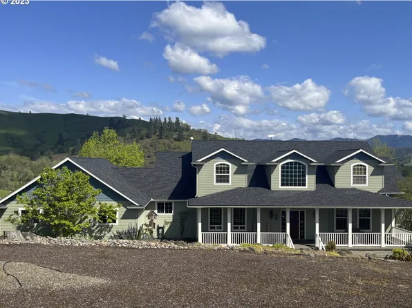 350 Temple Brown Rd, Roseburg, OR 97470