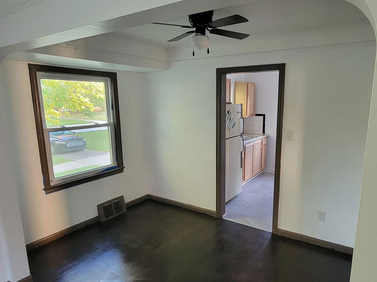 3 bed, 984 sqft, $1,425 — Photo 4