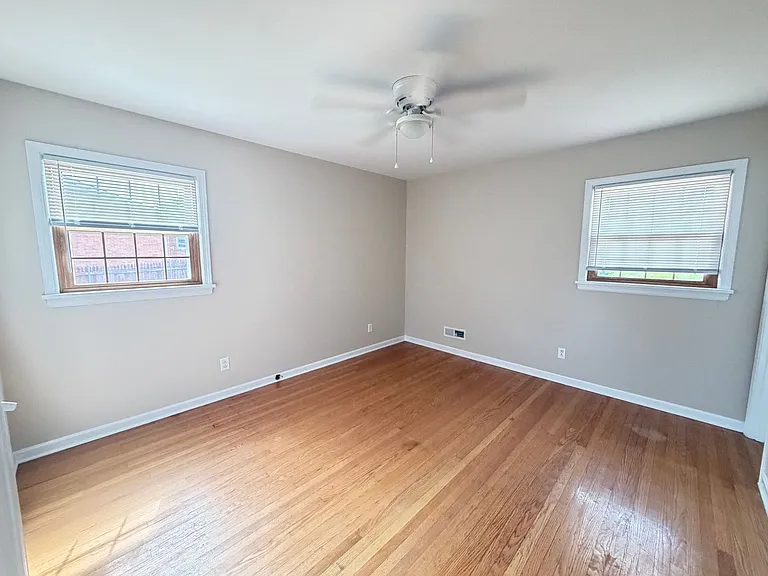 2208 Stephan Ln — Photo 17