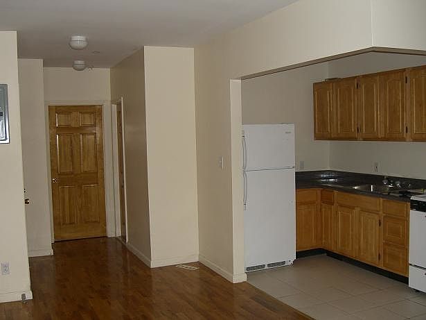 2nd image of 1435 Taylor Ave APT 12A