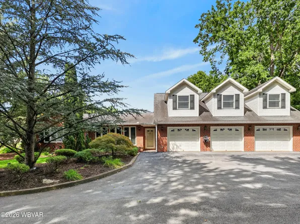 1000 Westminster Dr, Williamsport, PA 17701