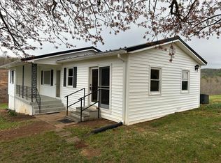 590 Ike Slate Ln, Ararat, VA 24053