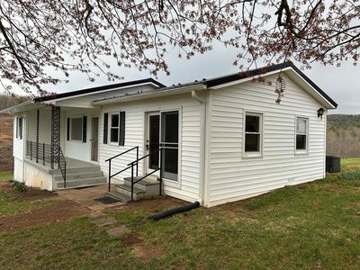 590 Ike Slate Ln, Ararat, VA, 24053