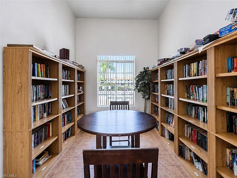 8294 Key Royal Cir #1631 — Photo 31