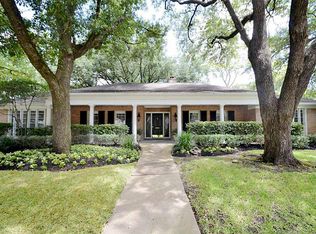 12330 Huntingwick Dr, Houston, TX 77024