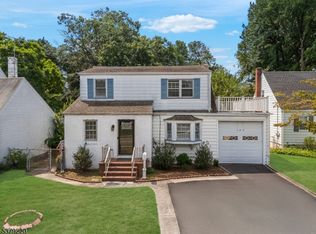 123 Central Ave, Rochelle Park, NJ 07662