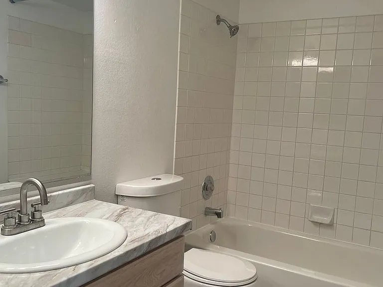 3605 Spanish Butterfly St #202 — Photo 11