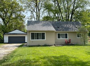 18964 Deering St, Livonia, MI 48152