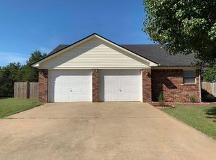 3 Lauren Ln, Clarksville, AR 72830