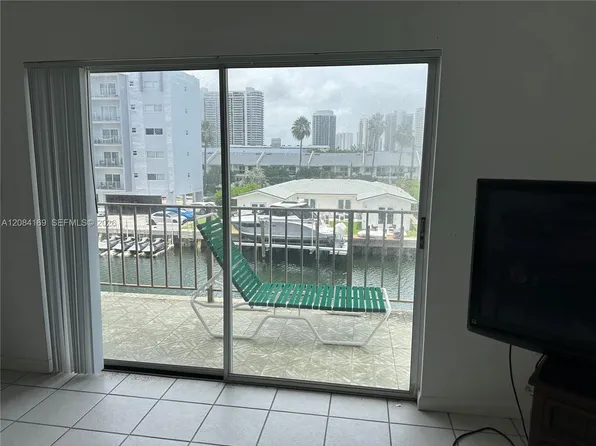 3665 NE 167th St APT 307, North Miami Beach, FL 33160