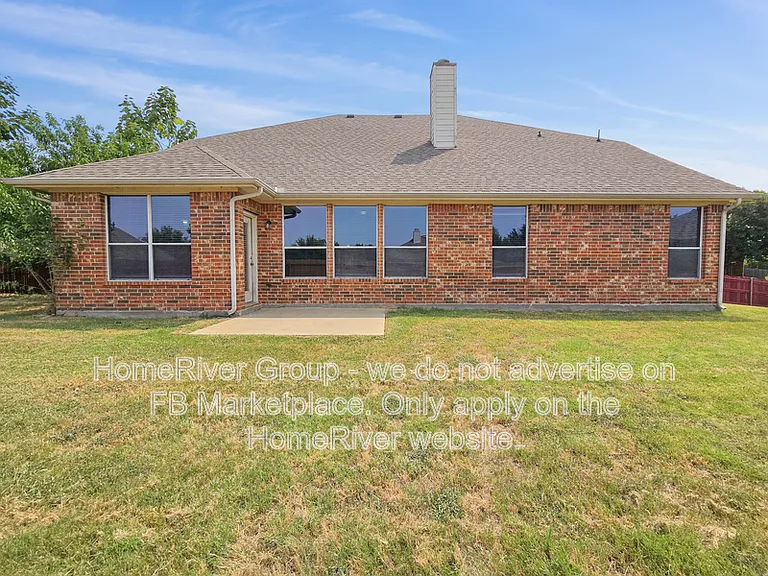 705 Champlain Ct — Photo 22