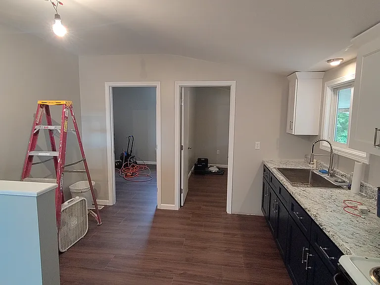 342 Broad St #6 — Photo 10
