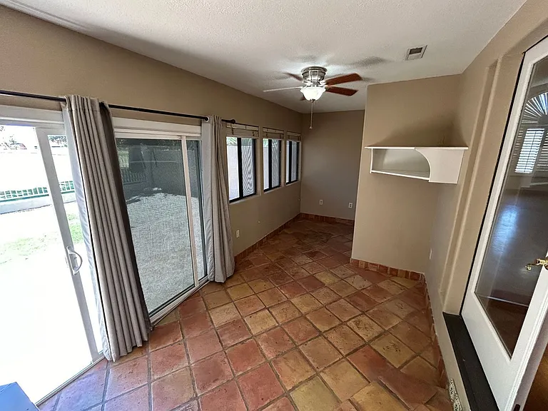 7511 W Kimberly Way — Photo 8