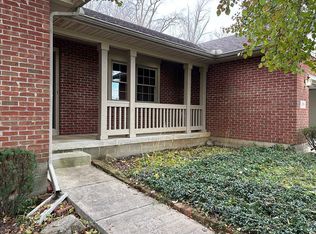 656 N Bird Rd, Springfield, OH 45503