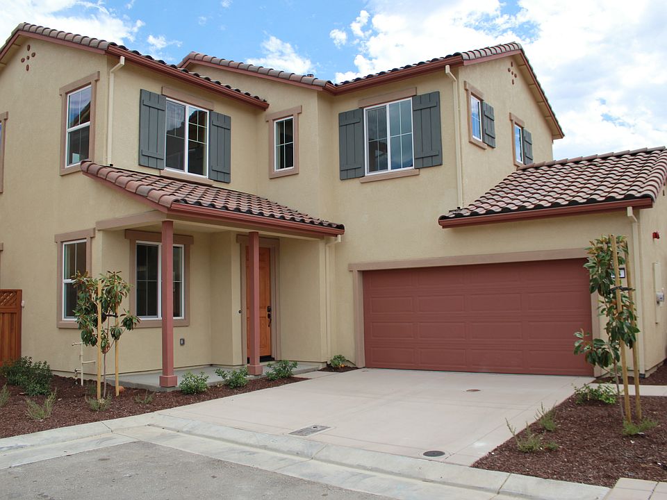 1st image of 422 N Ventura St