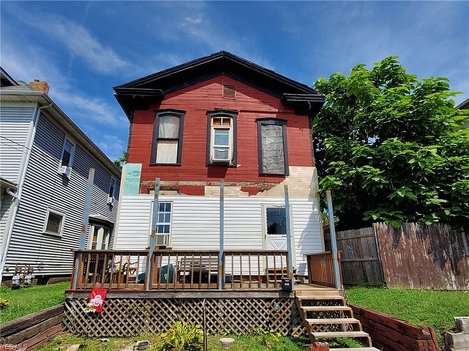 1st image of 501 E 3rd St