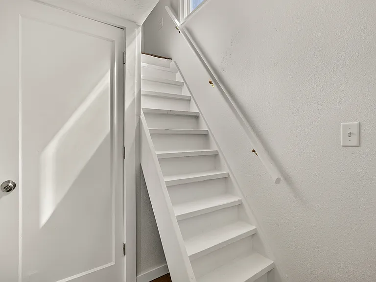 667 Decoria Ave — Photo 34
