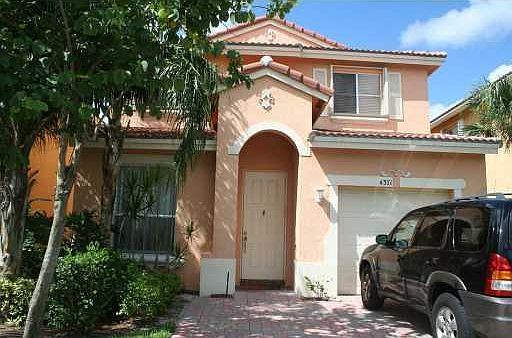 1st image of 4371 Lake Lucerne Cir