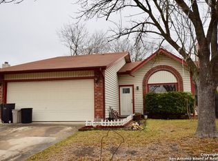 7714 Falling Ridge Dr, San Antonio, TX 78239