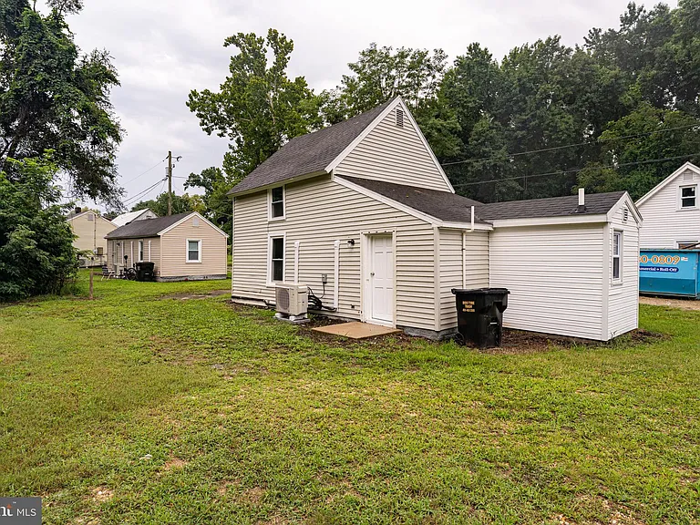 119 Davis Ln — Photo 3