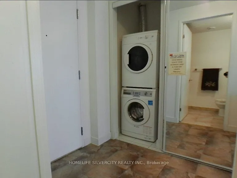12 York St #601 — Photo 16