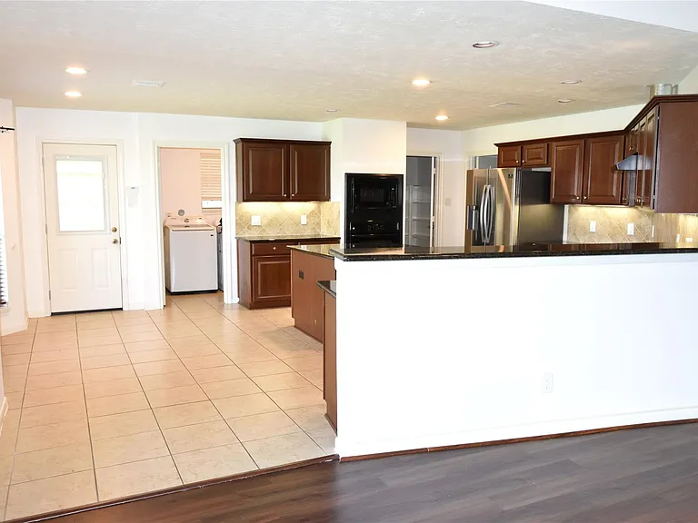 2316 Hopi Dr — Photo 4
