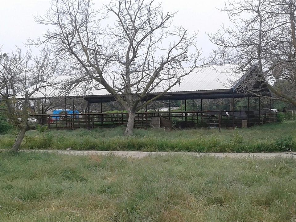 2nd image of 29706 Road 162