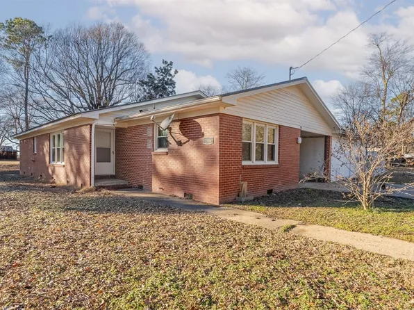 106 W 7th St, Leachville, AR 72438