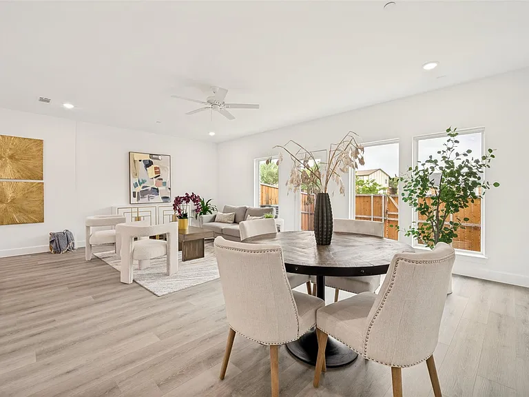 5609 Woodlands Dr — Photo 13