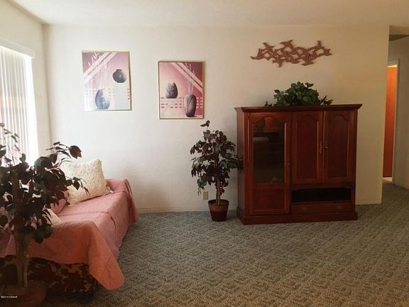 4th image of 217 Cambridge Dr