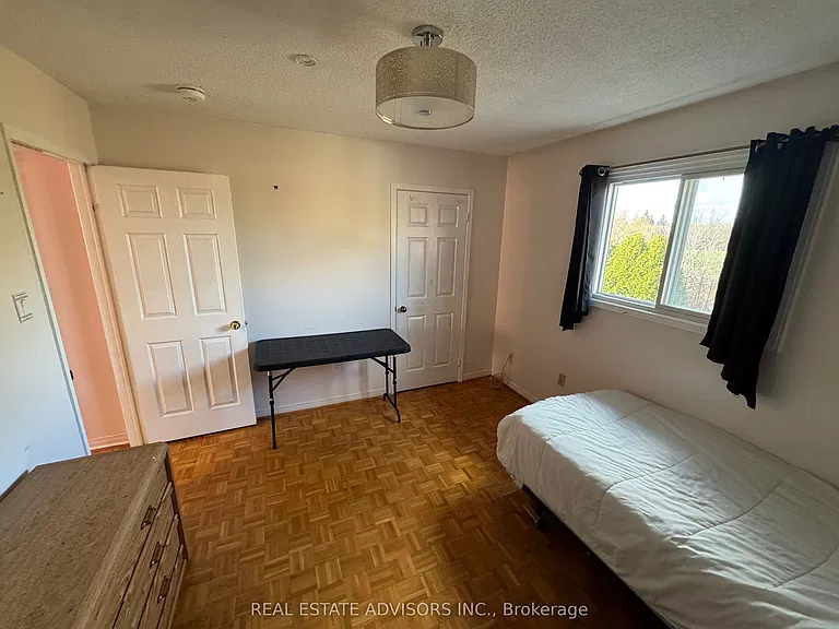 103 Belmont Cres — Photo 3