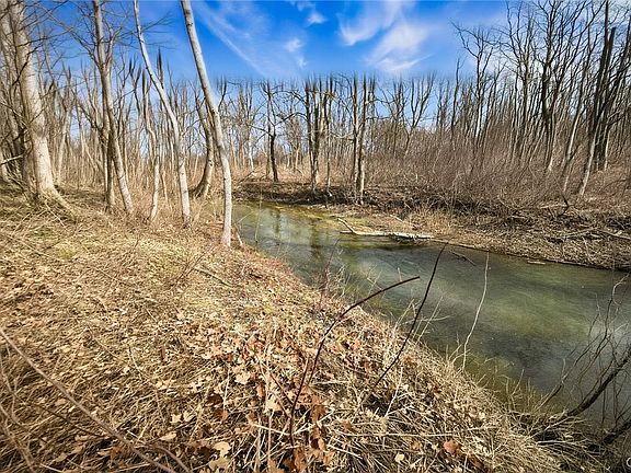 3rd image of 348 Gere Lock Rd