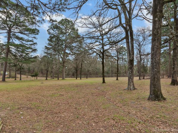 5765 Camelot Dr, Shreveport, LA 71107