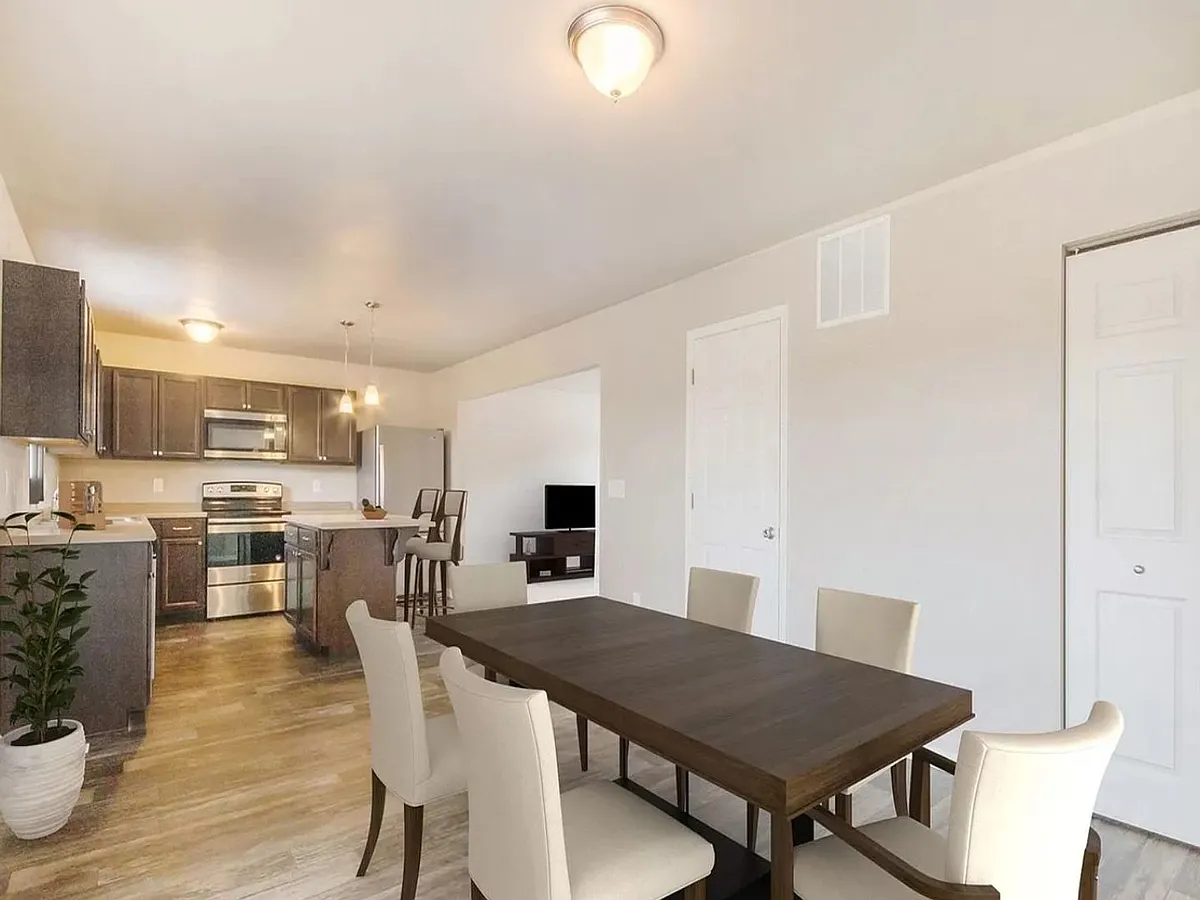 Building Photo - 2315 Sagebrush St