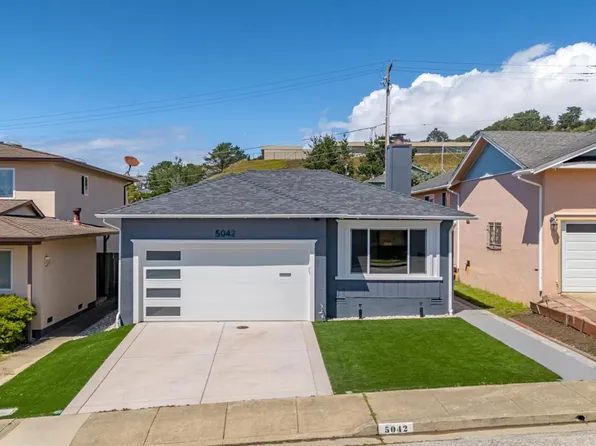 5042 Palmetto Ave, Pacifica, CA 94044