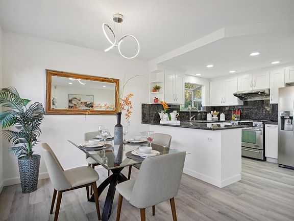 5th image of 20643 Gardenside Cir