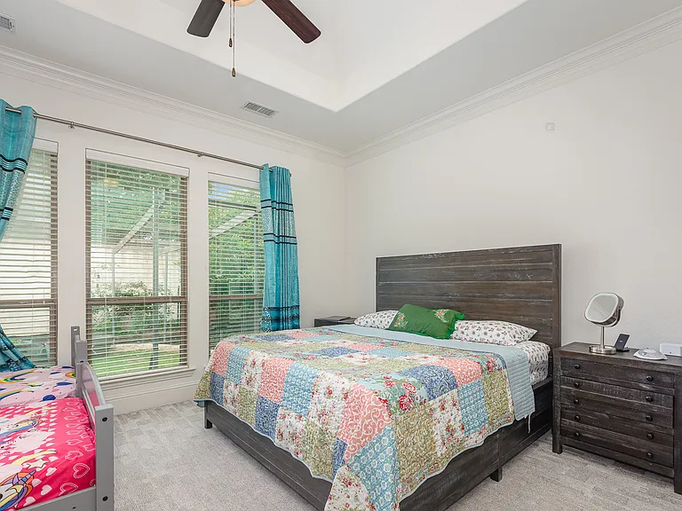605 Conifer Ln — Photo 15