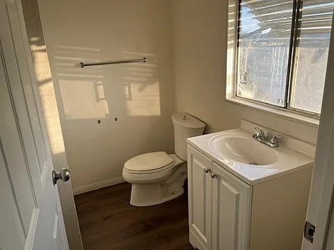 763 W Avenue L #14 — Photo 15