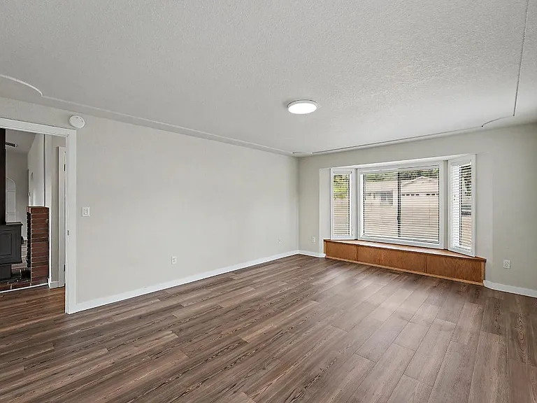 9123 Wendy Dr SE — Photo 24