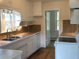 202 Macktown Rd, Windsor, CT 06095