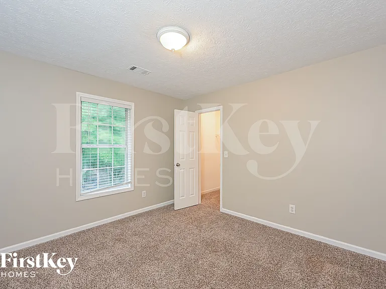 640 Alcovy Springs Dr — Photo 15