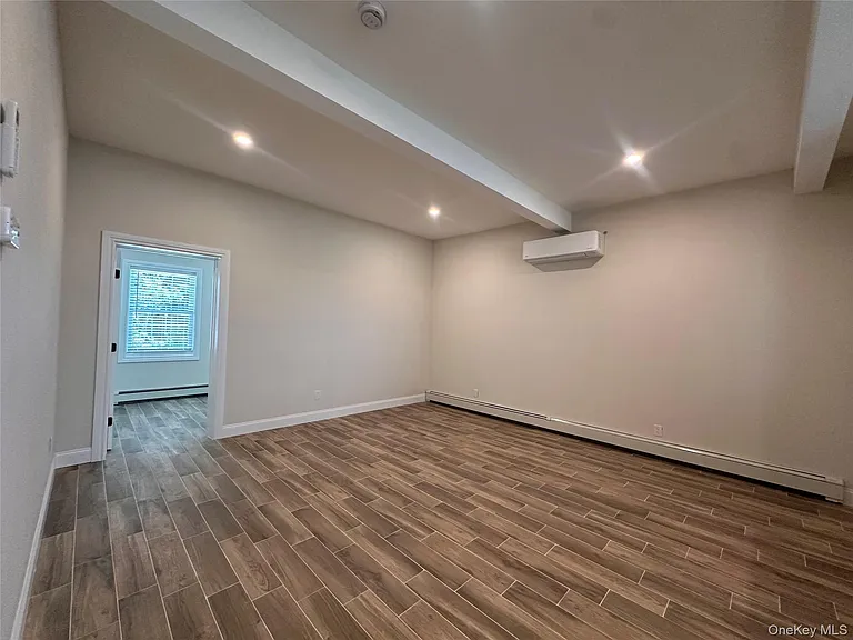 150 Main St #1 — Photo 6
