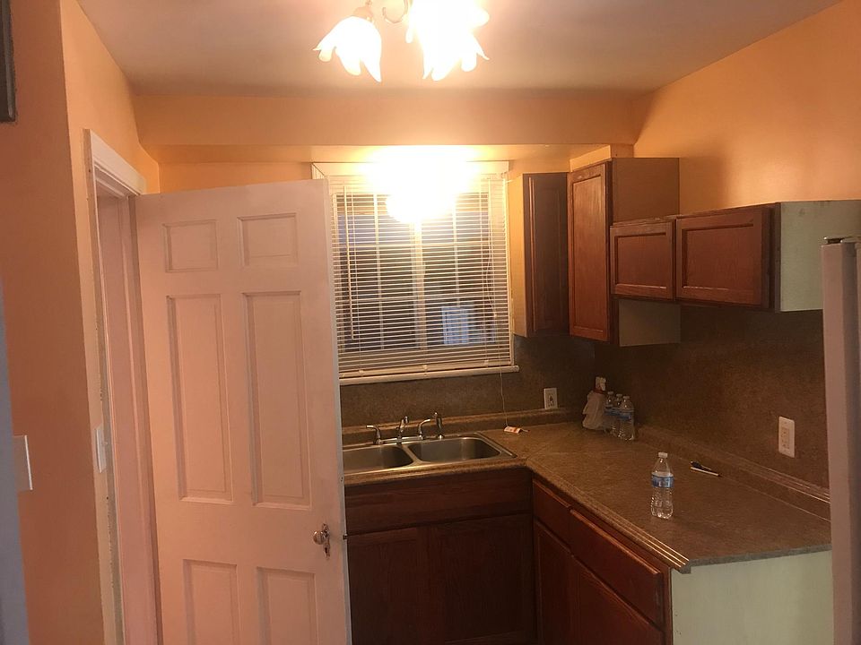 2nd image of 2138 Doefoer Rd